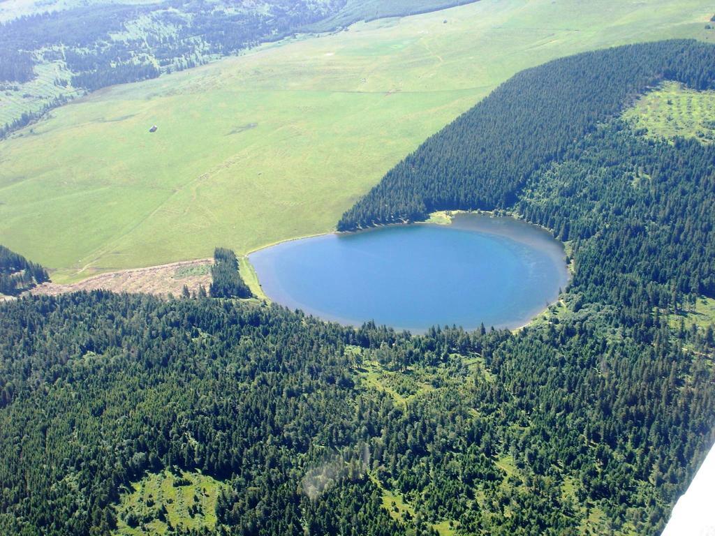 ホテル Vvf Correze Pays D'Eygurande エクステリア 写真