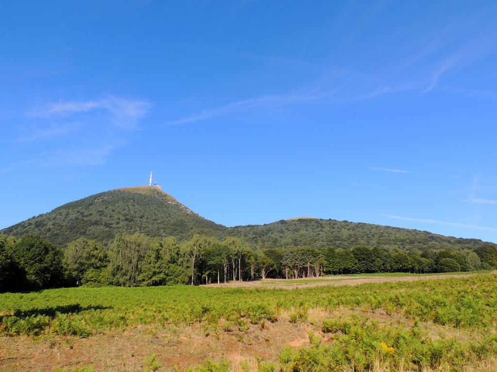 ホテル Vvf Correze Pays D'Eygurande エクステリア 写真